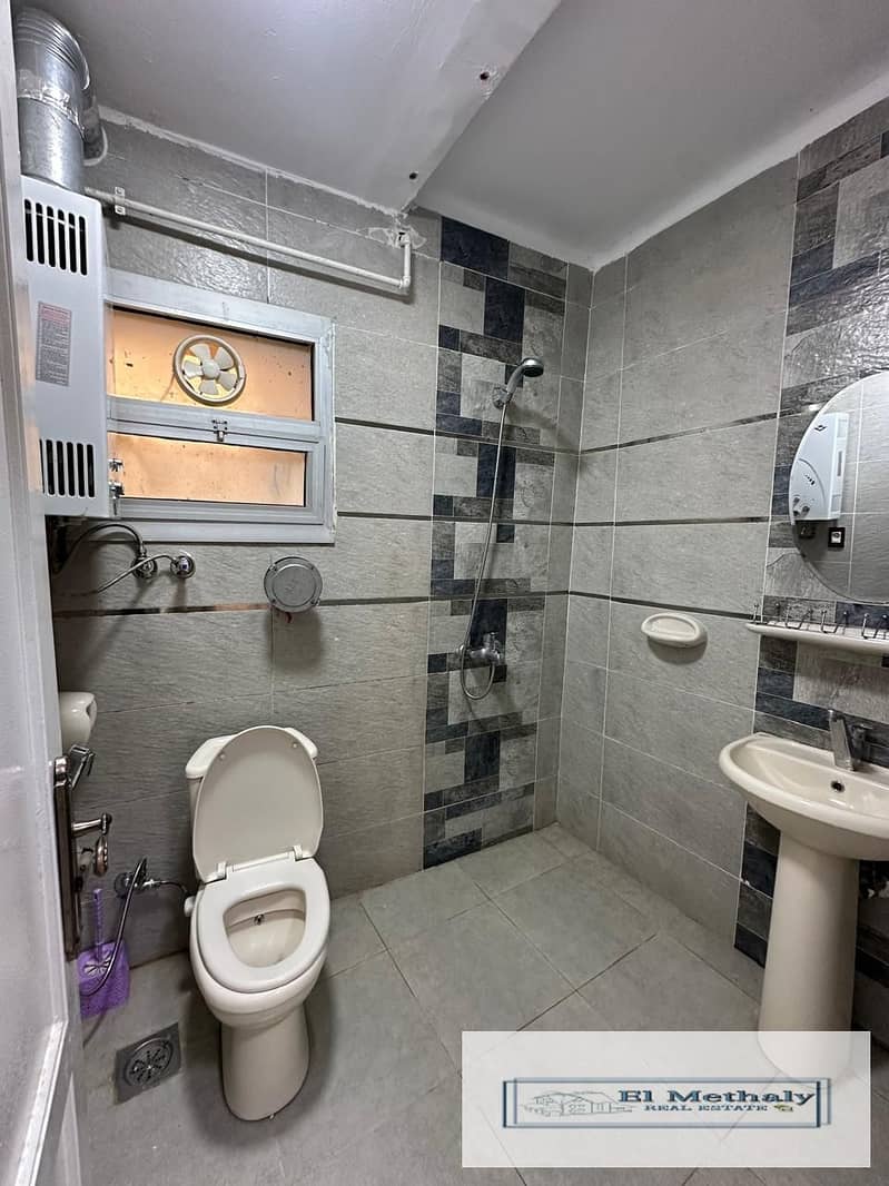 8 1a691e91-58cb-40d4-b1e1-2d7fbb4c8e86. jpg