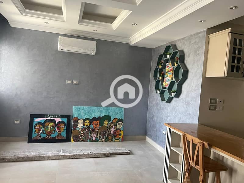 12 e44bd2b9-761c-44a7-849c-f8e5e7797df6. jpg