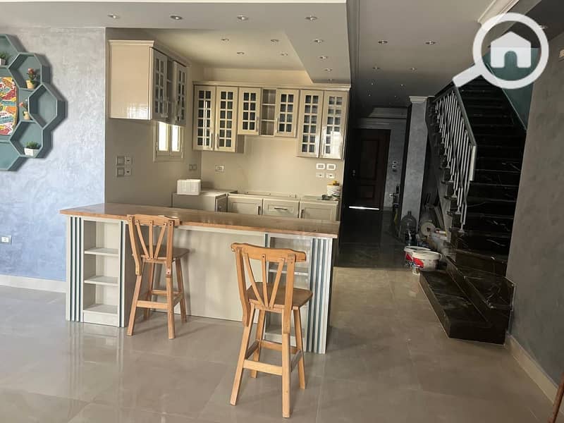 13 f9e3ae5d-ef10-4ba2-9abd-047d5af4543d. jpg