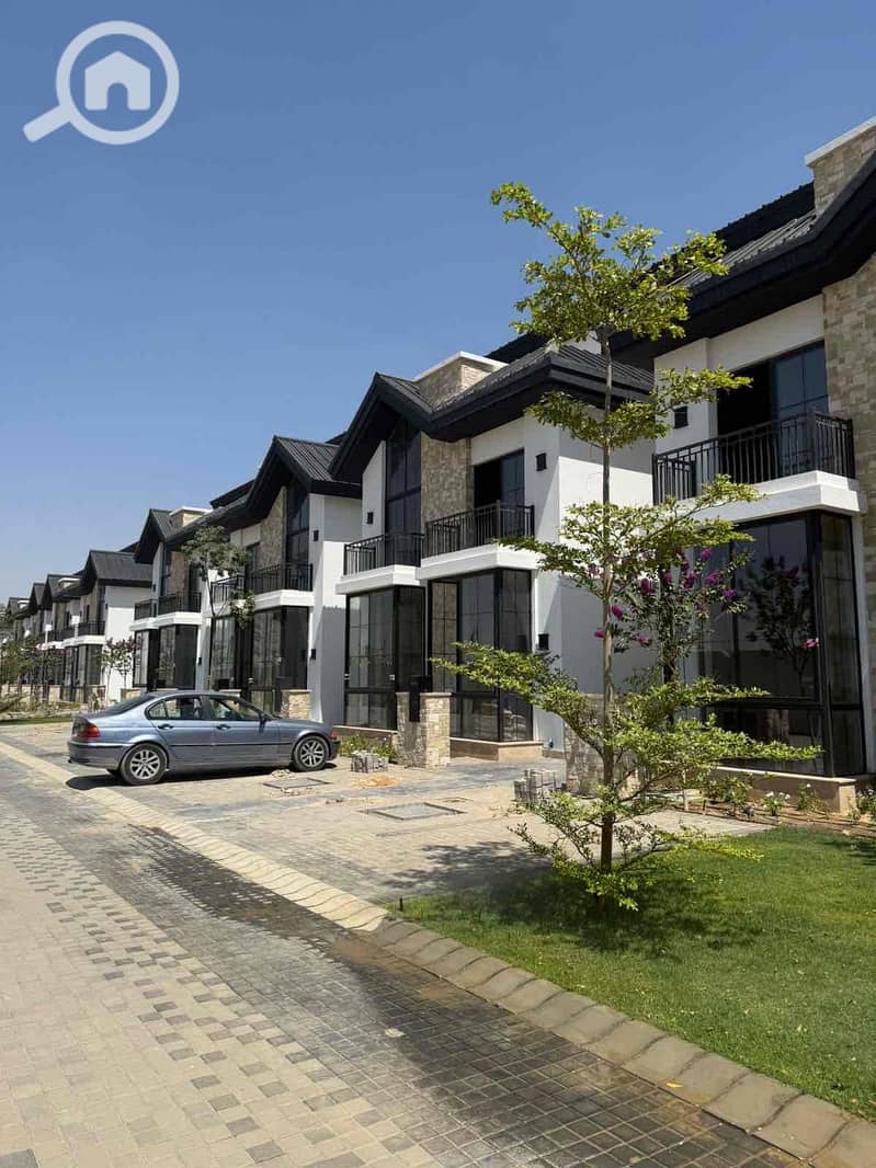 5 8dfdbe02-4f90-4fd1-991d-261cc411d57b. jpg