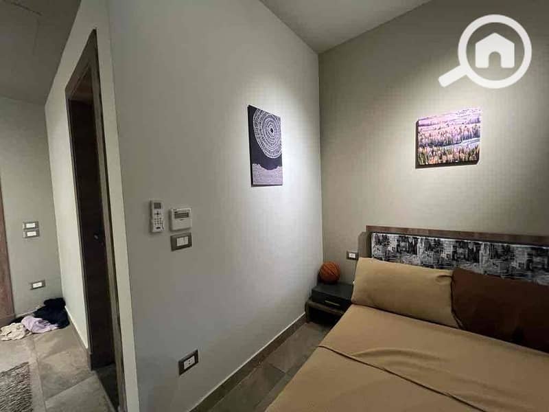 7 b1cf4698-ad4e-4a78-82fc-82d0ba2aca29. jpg