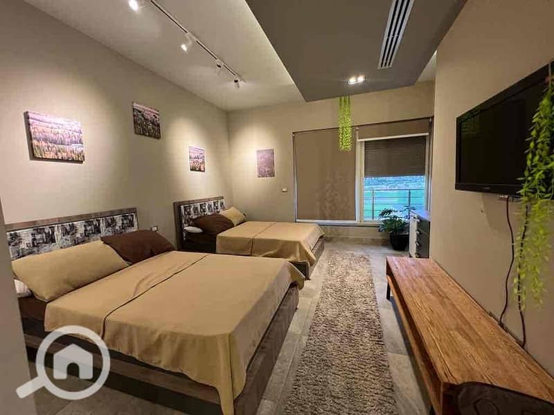 8 1287ef04-d625-4d9f-8393-cae075aa3a5d. jpg