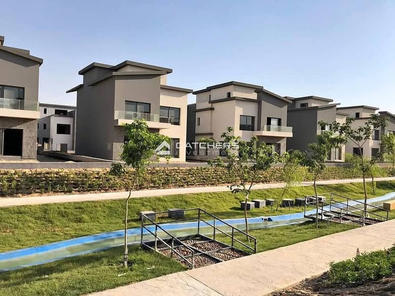 4 PHOTO-2025-11-06-17-35-59. jpg