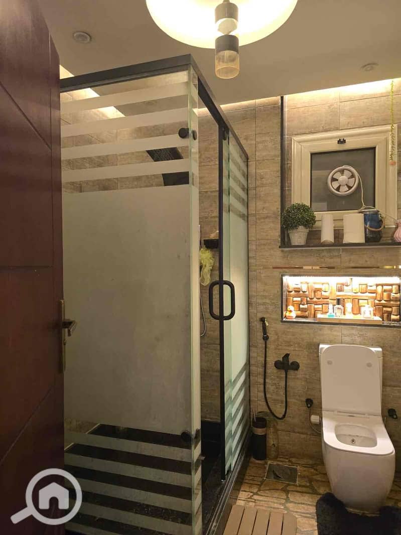 8 05d51629-61d6-4771-9908-f1d5ddb73609. jpg