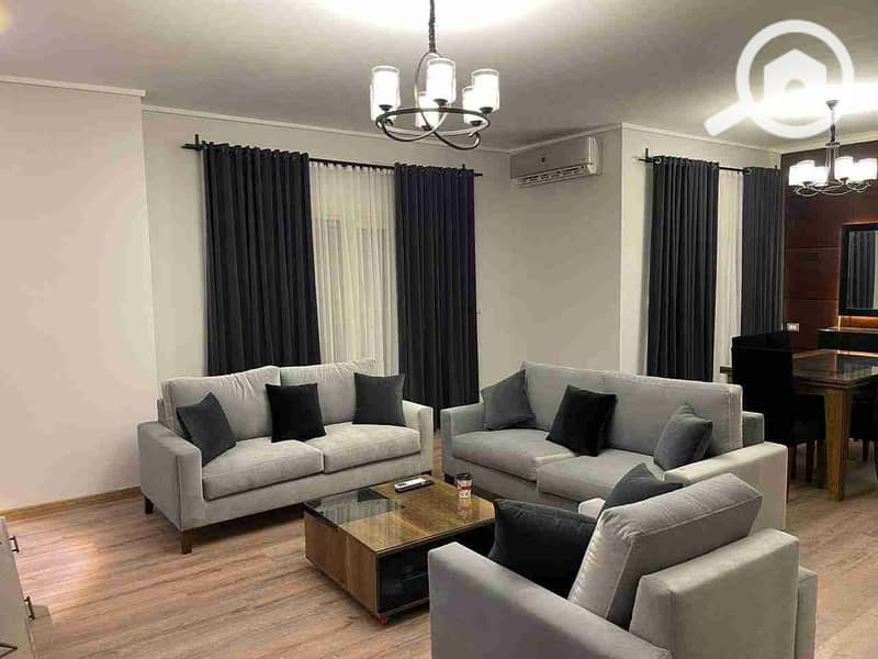 1000419372. jpg 1000419372. jpg