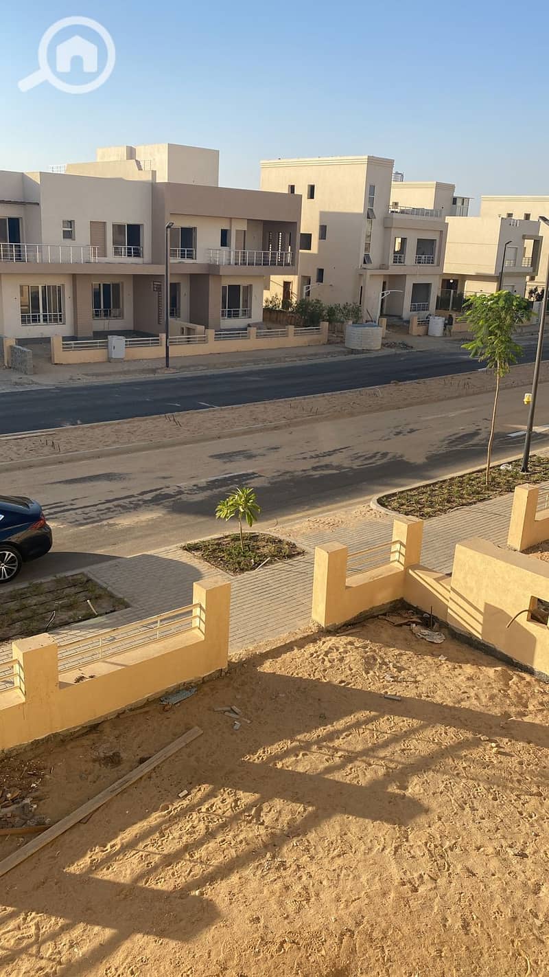 8 WhatsApp Image 2024-10-01 at 5.04. 31 PM. jpeg