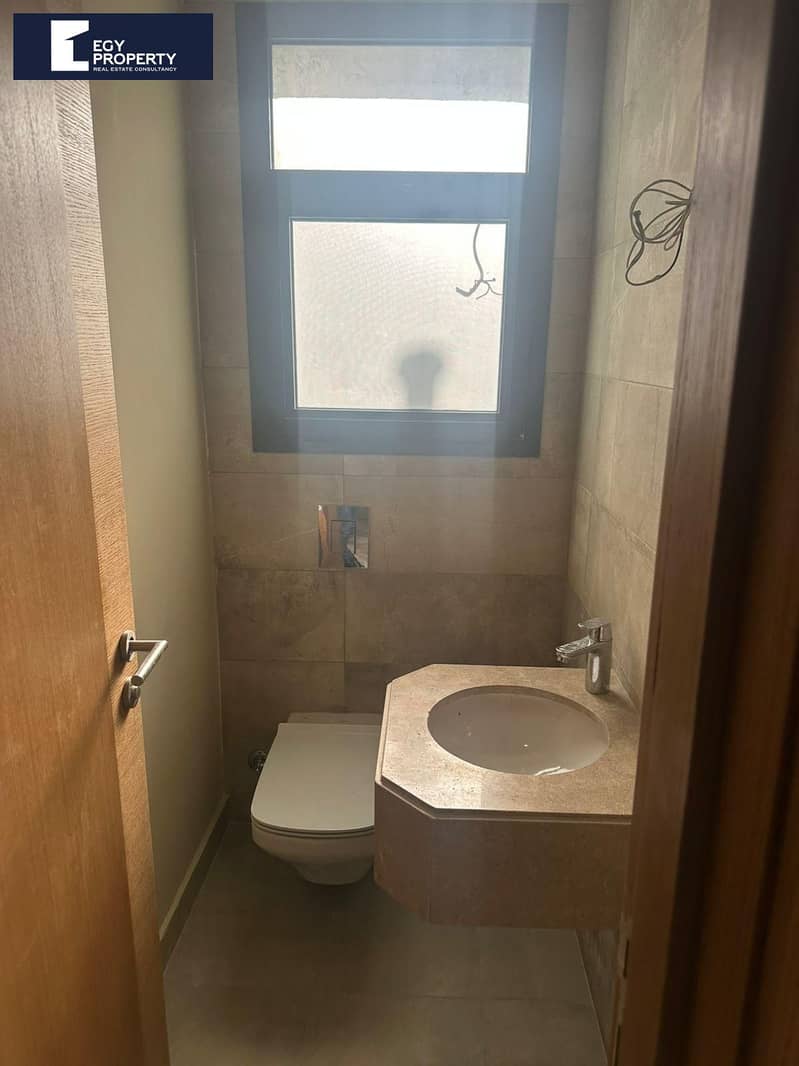 7 _files_ca8febfa-eed4-46dd-8009-e9436195bc40. jpeg