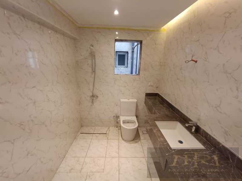 13 c0e6d0de-a9ba-4a25-b8b6-119e01edd042. jpg