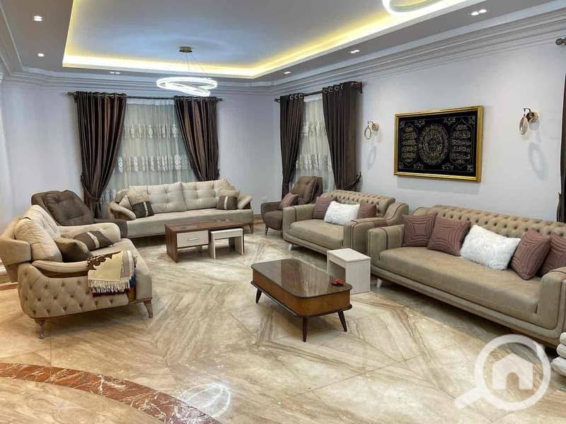 3 c8f89545-4bcb-4e8d-bf2d-e10a206790f5. jpg