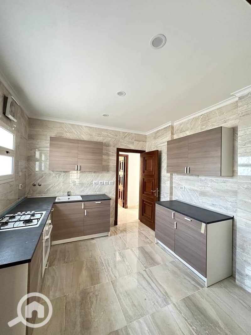 5 WhatsApp Image 2025-04-10 at 13.19. 44_c5fd9398. jpg