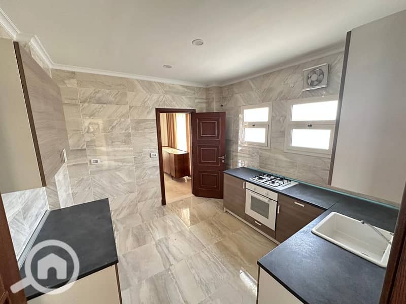 8 WhatsApp Image 2025-04-10 at 13.19. 50_d60585d7. jpg