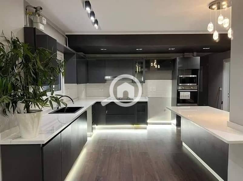 9 491933491_122185228004048779_60270889752310241_n. jpg