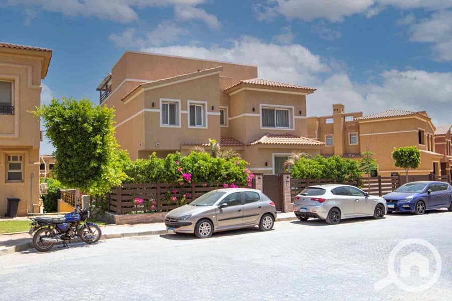 5 8f95128b-1267-4947-90e2-c3cb93a5c5df. jpg