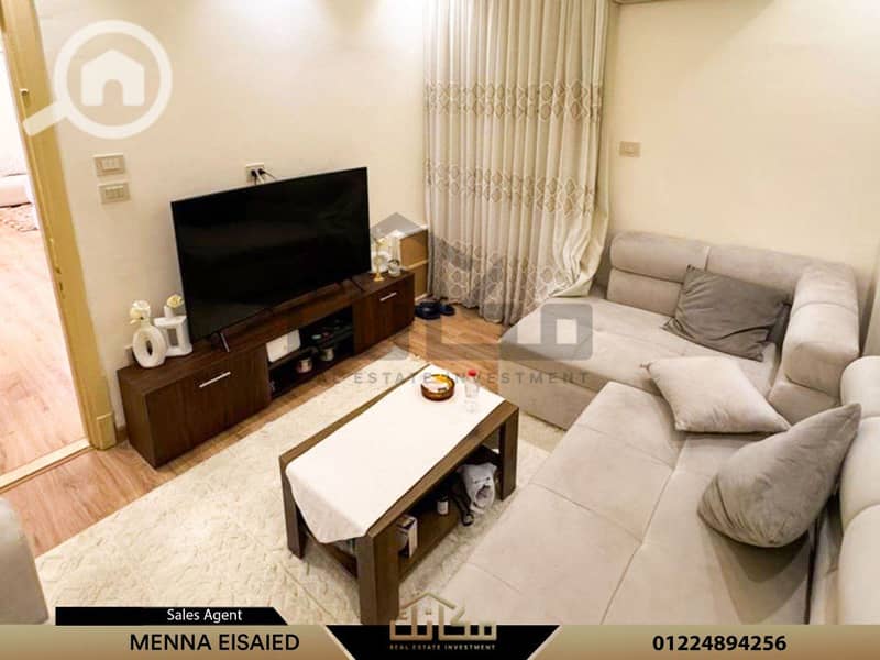 5 0c818a0f-db37-430e-afa2-c6efe74e3d85. jpg