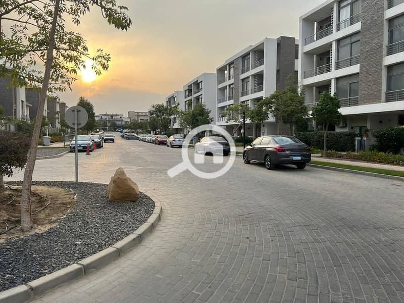 10 WhatsApp Image 2024-04-22 at 18.02. 40_145823c4. jpg