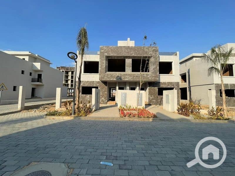 10 WhatsApp Image 2025-11-06 at 15.19. 34_3732383c. jpg