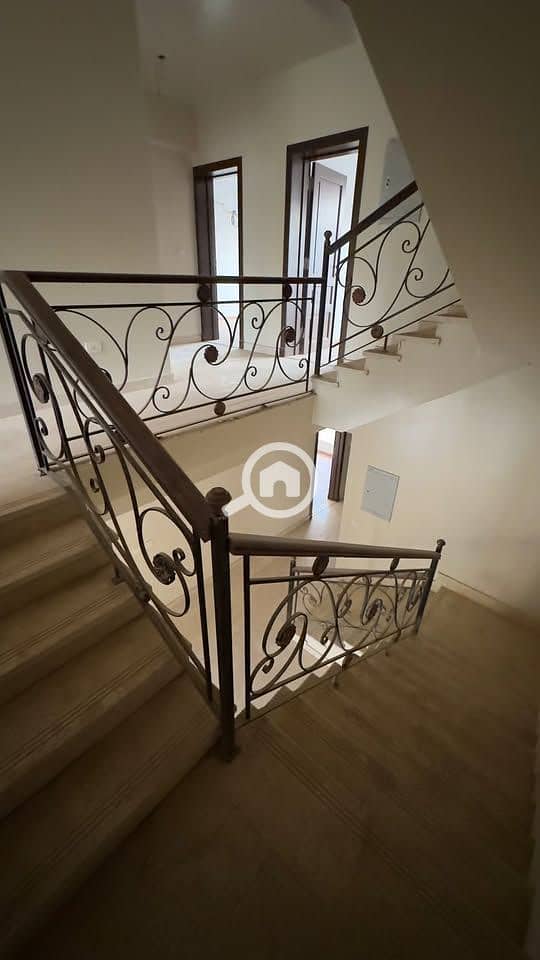 4 568257102_2447626622301327_6083646481331482838_n. jpg