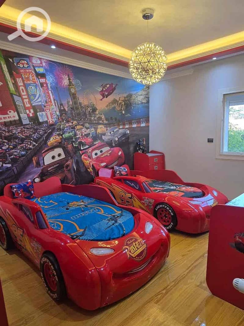 10 f0000675-bf38-4c96-92a5-305204c58ff2. jpg