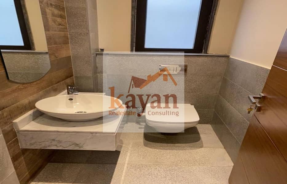 11 24223afc-9ad5-4e5c-a3b3-2c4f60c754fd. jpg