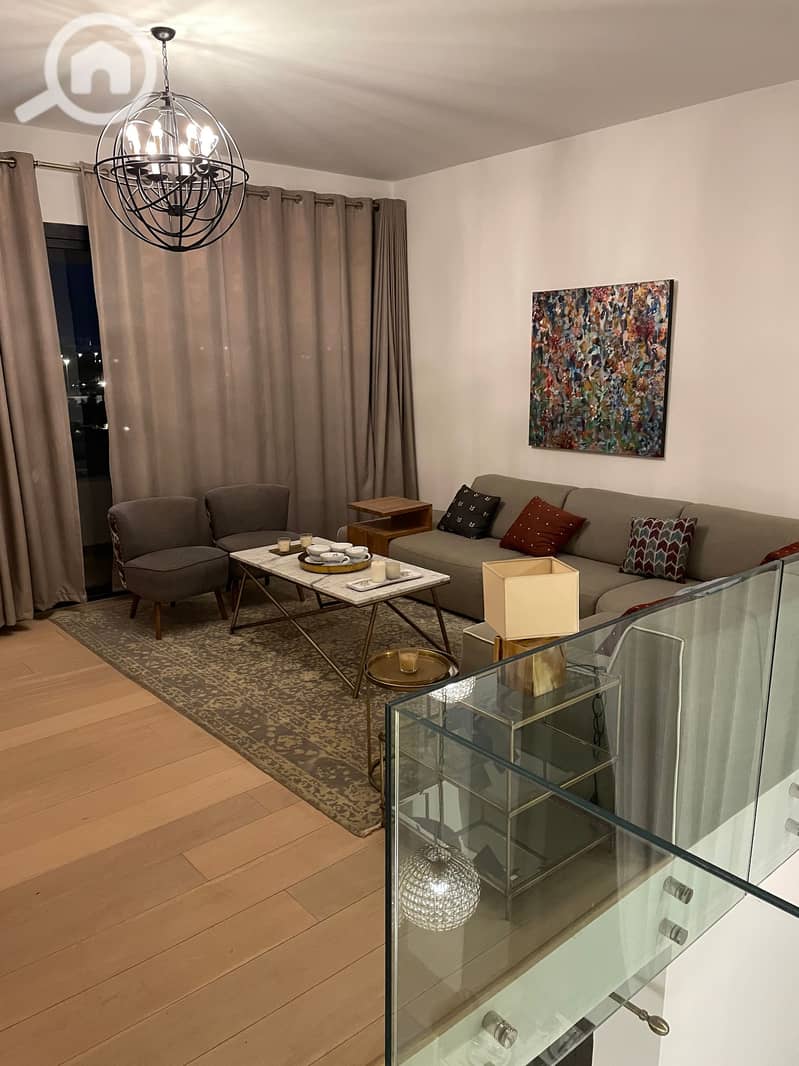 6 tempImagech9Vxs. jpg