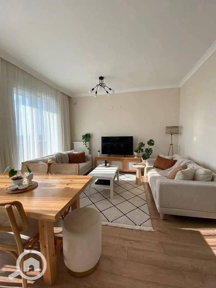 8 571134839_122120830742992462_3925804734950495179_n. jpg