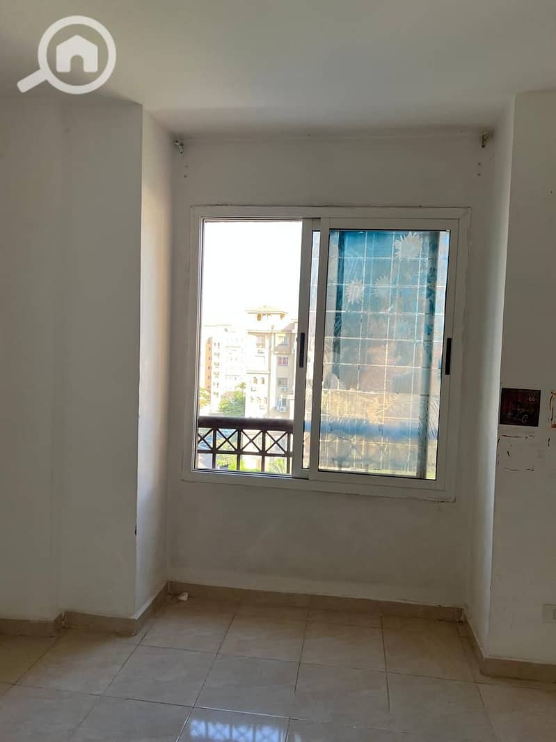 4 39ca0e45-11dd-4827-bb03-6632eed84fa0. jpeg