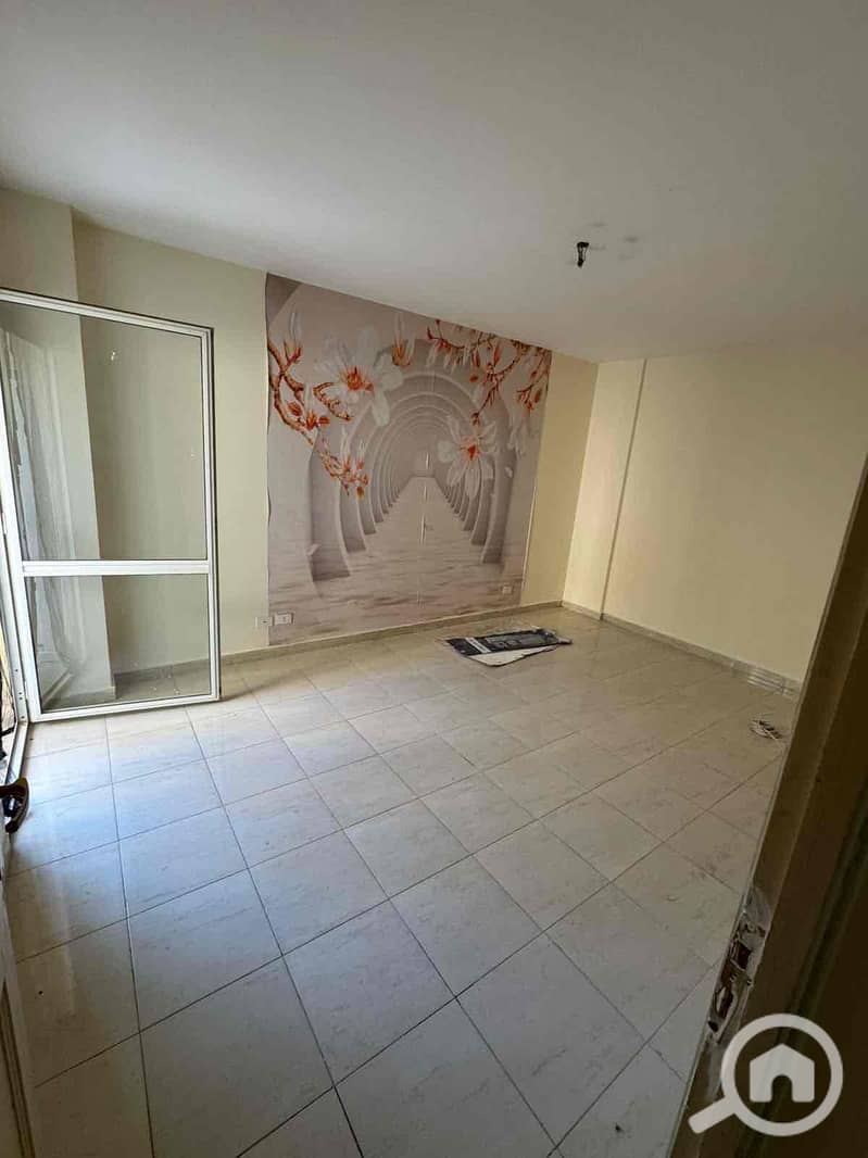 10 443bc8f0-d7f3-471d-b8cb-e55270b9ec9b. jpg