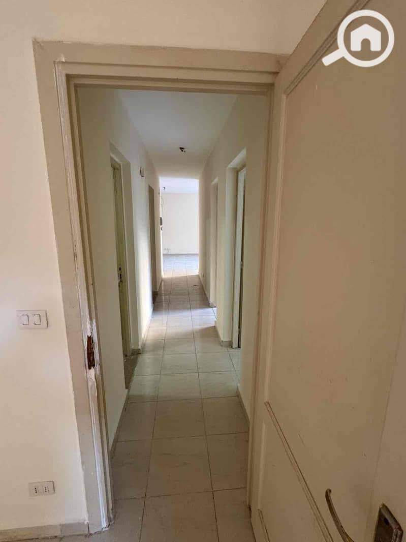 12 9f770744-e6f2-4845-a662-f4803b21e4e2. jpg