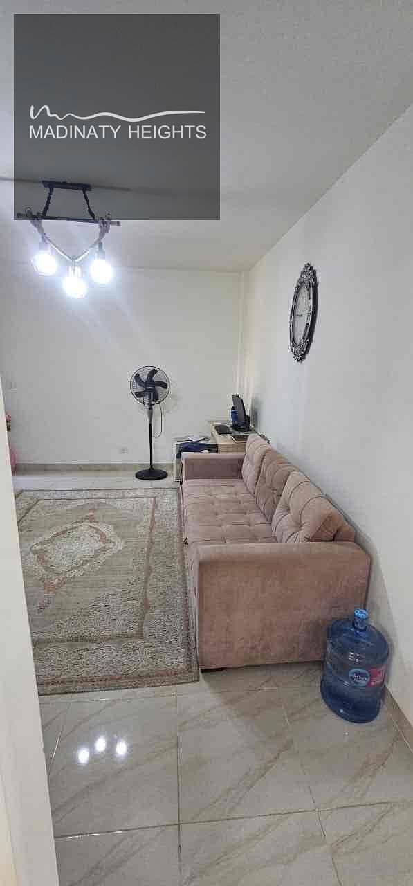 2 feca8d50-7c4a-4f1c-8645-bb6cd7a9eb70. jpg