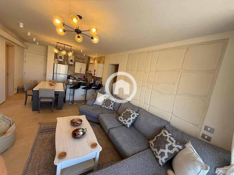 7 b7e84a96-d1f4-4428-8cf6-4bab1b6f1a4a. jpg