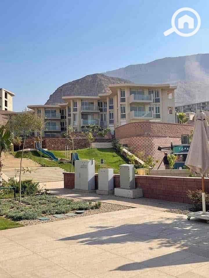 8 1cbd47d7-f9d3-437e-8f8e-ed6161d7b12b. jpg