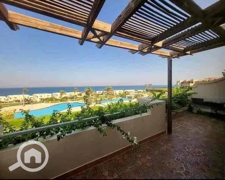 4 dacd3ff5-2162-4f2e-baaf-43881ae1f014. jpg