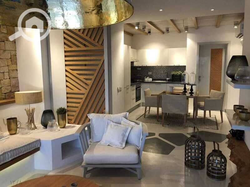 7 1446809d-4104-46de-a09b-a2bb45f221f8. jpg