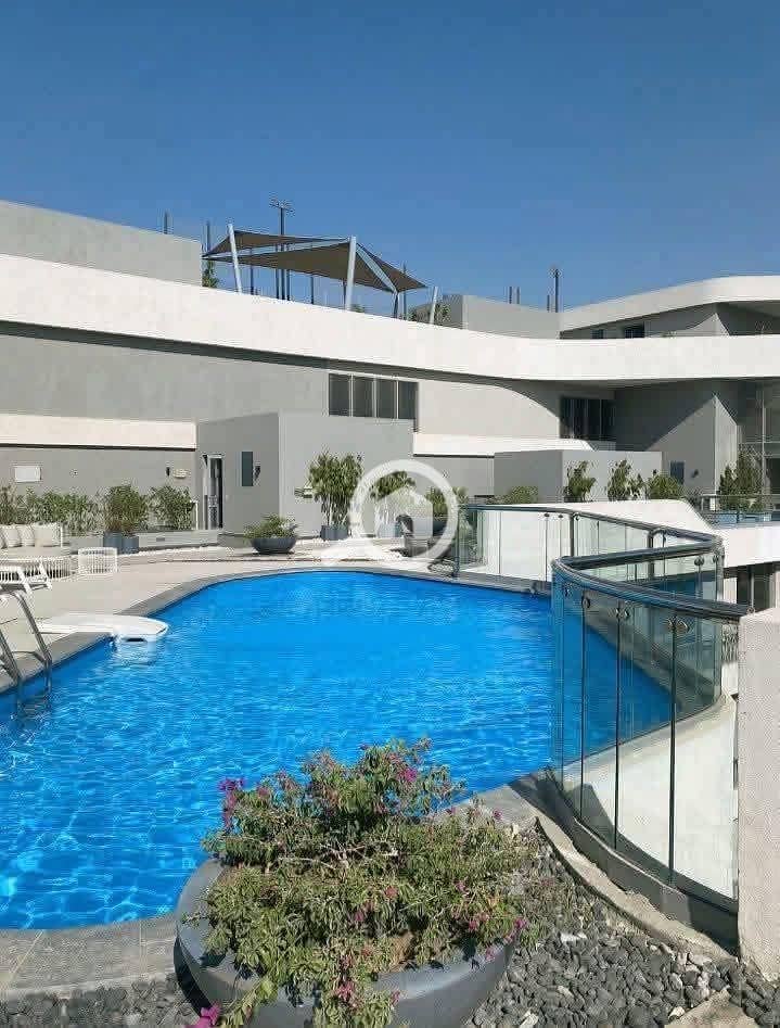 7 FB_IMG_1762482366168. jpg