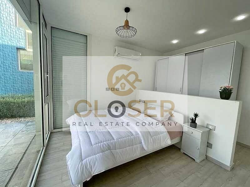 3 000ac05d-a05e-4ea9-8eb1-3925a39e8fe5. jpg