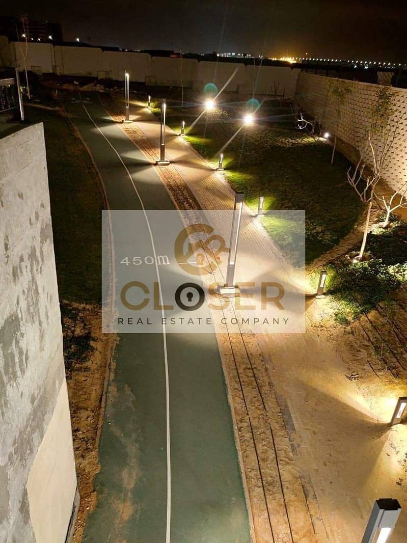 8 4581c83c-f517-4253-ad93-91bc72316a71. jpg