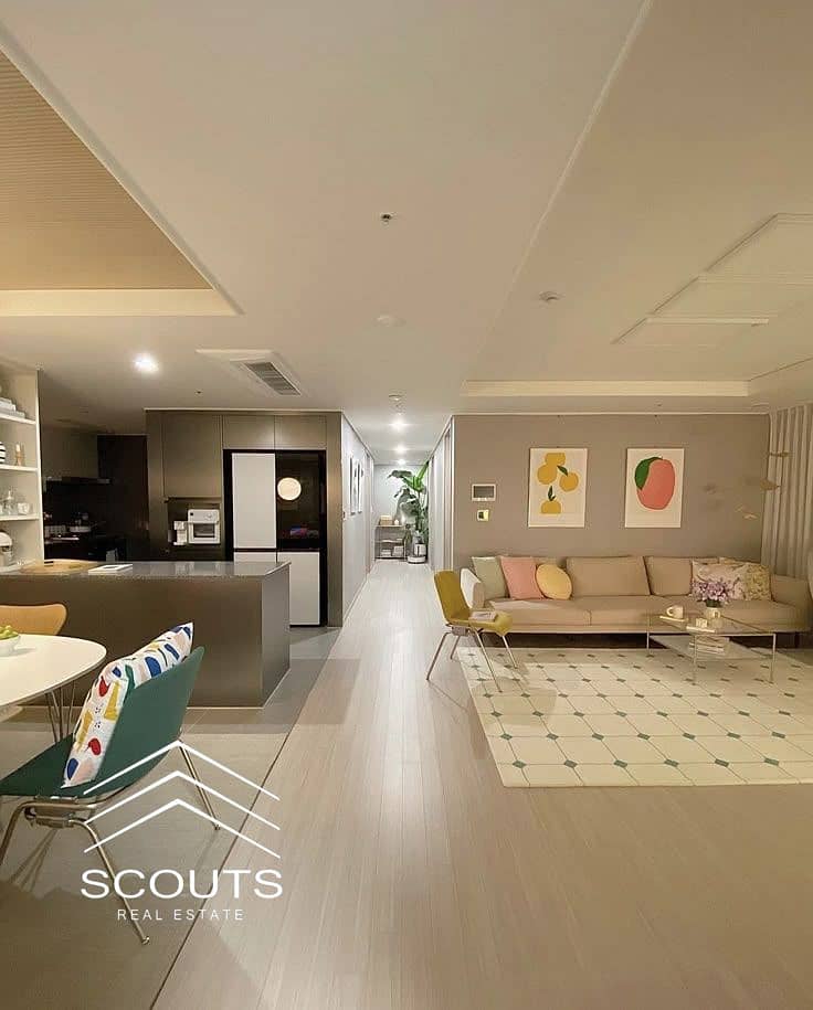 10 f6adb86e-be41-40e1-8152-85a03ccff39e. jpeg