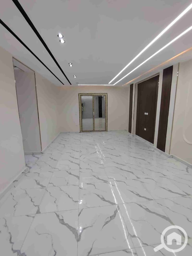 1000419419. jpg 1000419419. jpg