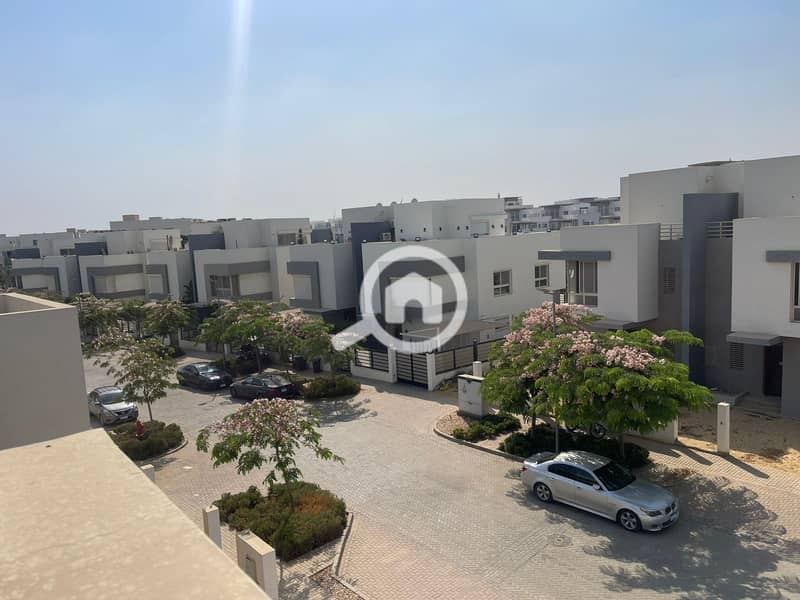 6 e4052538-9258-47f7-9439-4e5089745847. jpeg