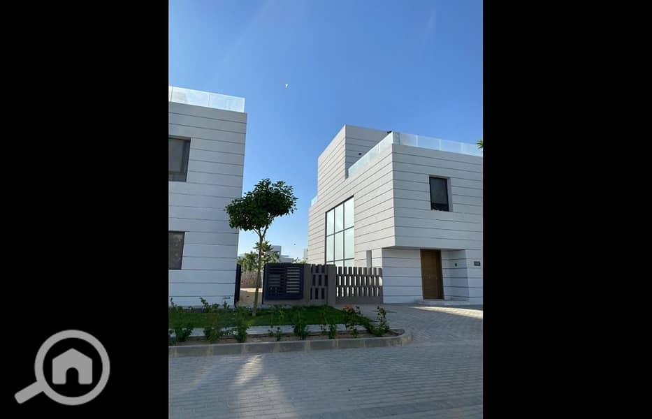 5 img_6e6607f4-ebe7-4c33-a938-0d3afc4c13ff. jpg