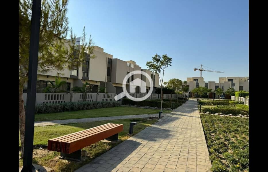 12 WhatsApp-Image-2024-08-27-at-12.46. 55-PM-1-1024x768. jpeg