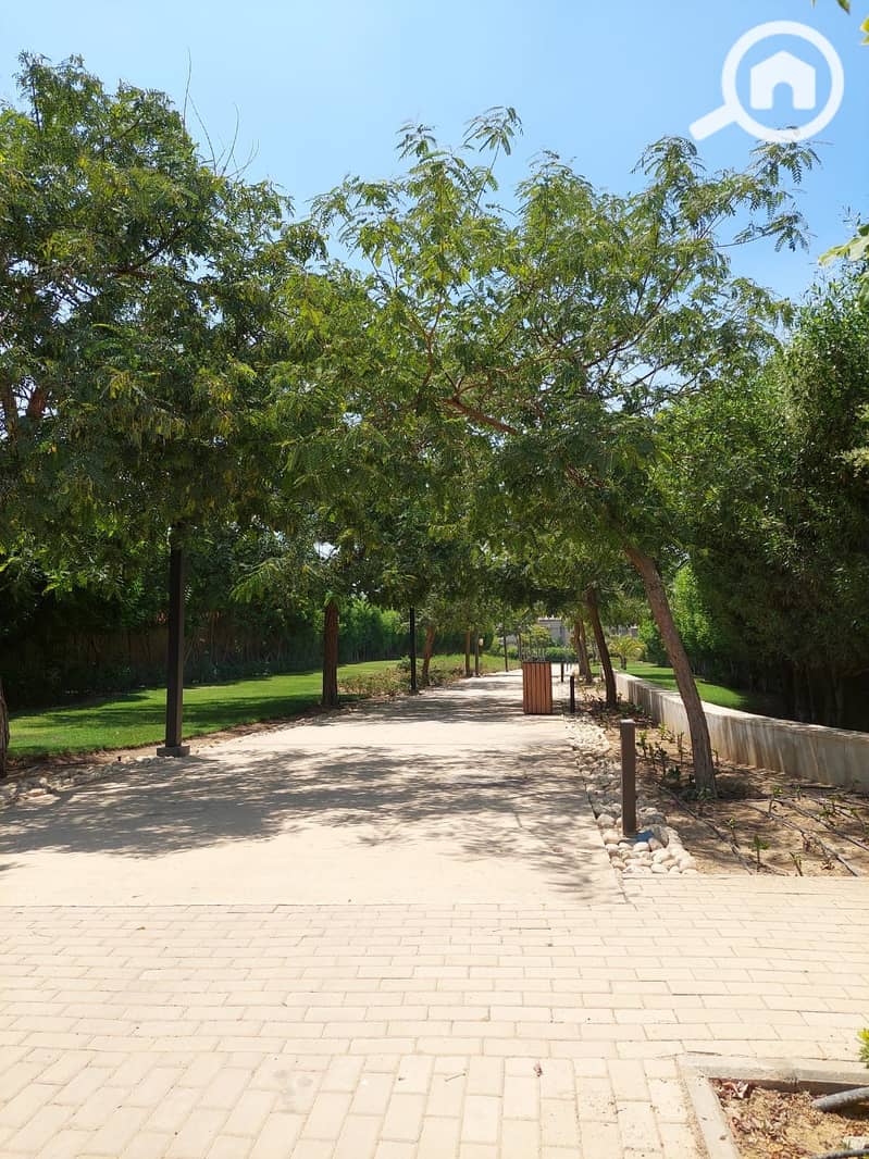 9 f0e2d413-2f3f-4151-b2e8-677442756cc8. jpeg