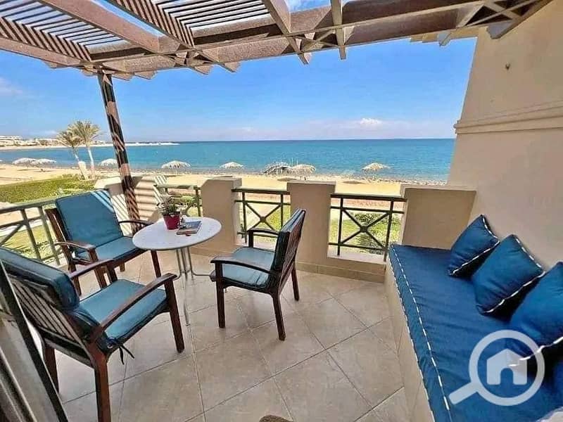 8 546899742_683898068056679_5799555491535584972_n. jpg