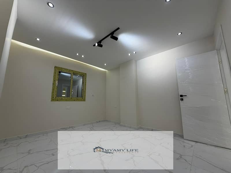 21 WhatsApp Image 2025-11-05 at 4.18. 29 PM (2). jpeg