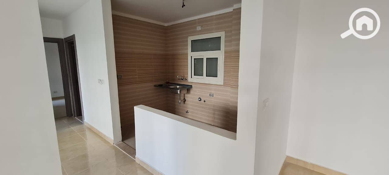 11 246b8296-b433-4899-8fce-6ca30650d665. jpeg