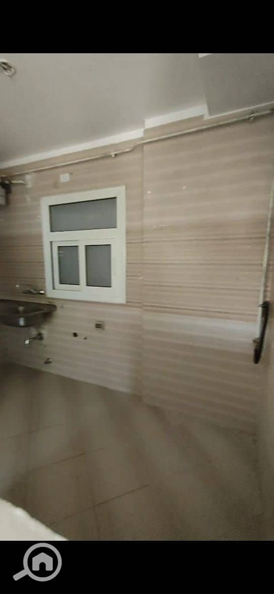 13 634cc976-ae36-476b-b83a-83ec6520981d. jpg