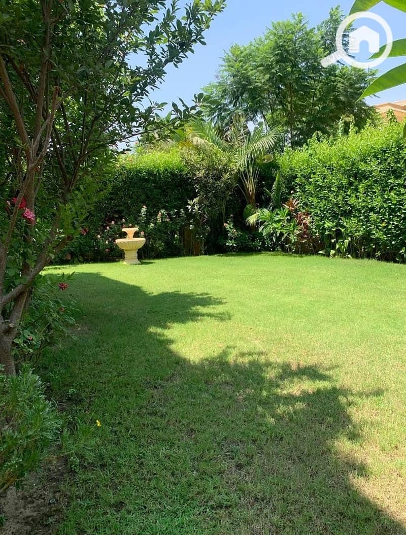 10 f40b8adb-5a7e-4114-81d3-0838b58e00ee. jpeg