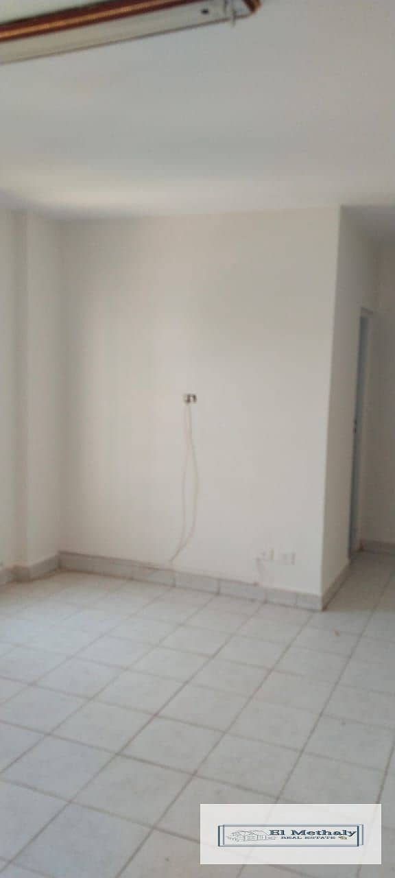 2 15850d5d-d5bd-42d7-bb9e-c01daa733109. jpg