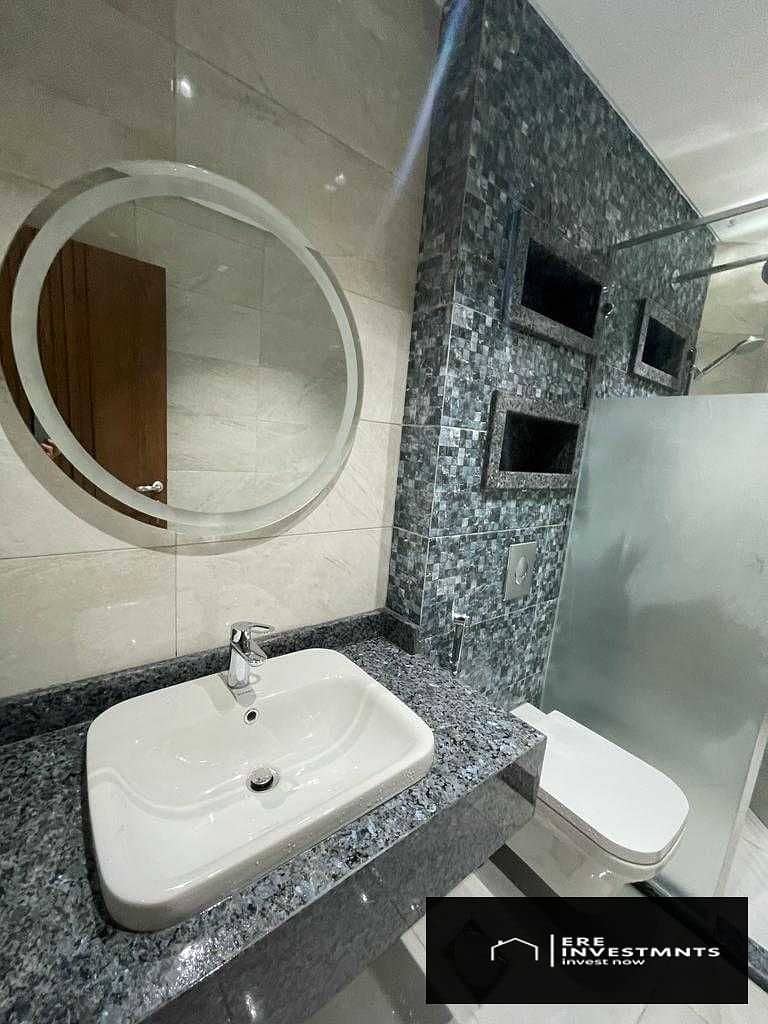 10 MlBFKbPIBK6zS5fX1C6fct73dbWn1u5Pn4KtPvT9. jpeg