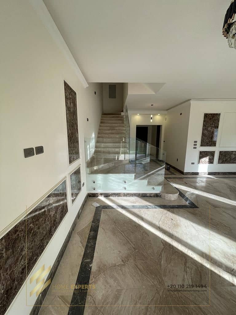 4 c893645f-368d-4a1c-8a5b-bbfed9996358. jpg